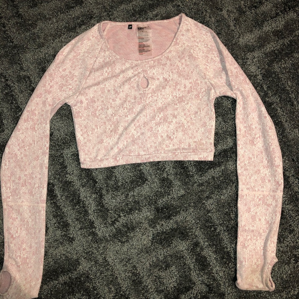 Light pink GYMSHARK long sleeve crop top